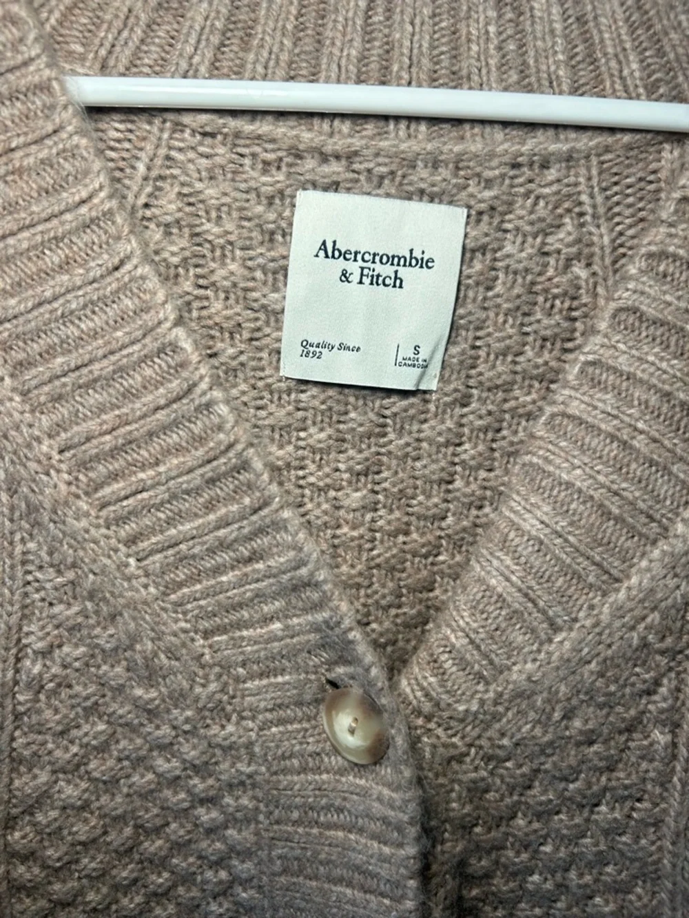 Abercrombie & Fitch Women's Taupe Cable Button-Front Cardigan - Picture 3 of 7